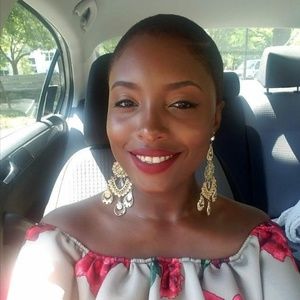 Meet your Posher, Sandrie